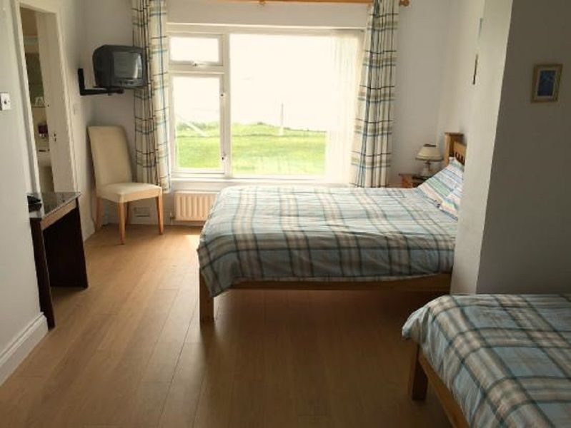 O Neills Bed And Breakfast Dingle Bagian luar foto